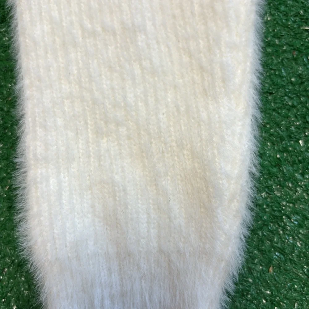 Crop sweater